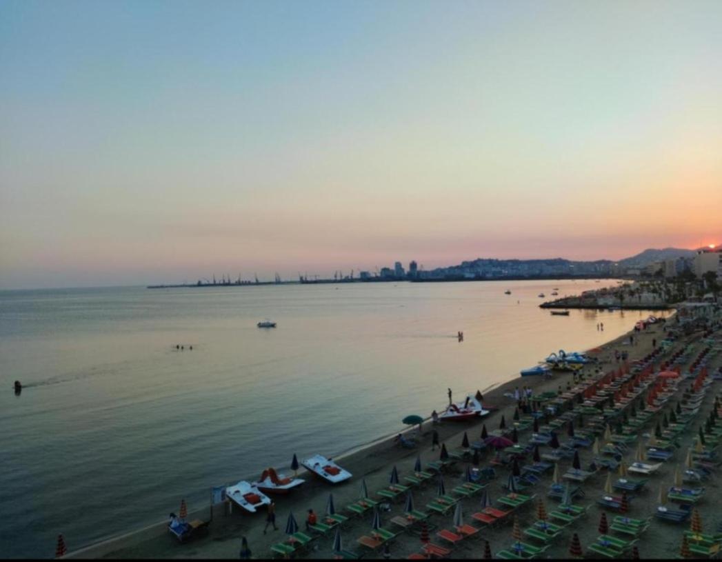 Blue Sky Apartaments Durres Bilik gambar